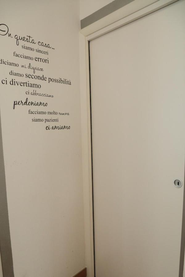 Guest House Simonazzi Reggio Emilia Exterior foto